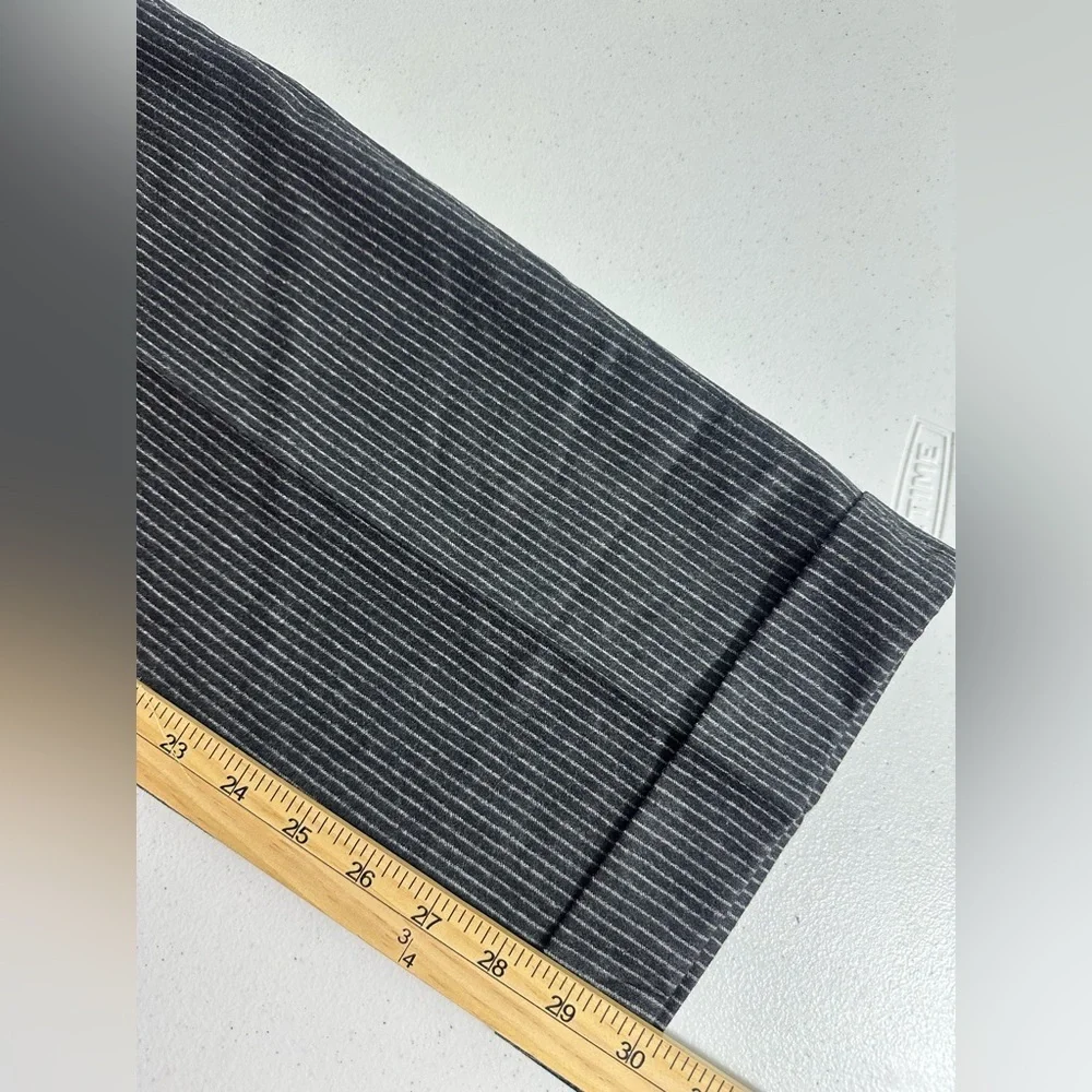 Calvin Klein Mens Gray Wool Cashmere Pinstriped Suit Sz 41R & Pants Sz 36x30